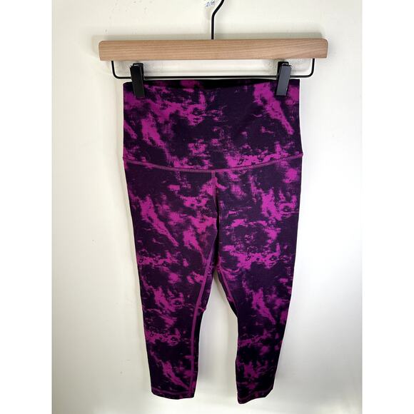 Lululemon Wunder Under Crop II *Full-On Luon (Roll Down) - Picture 3 of 7